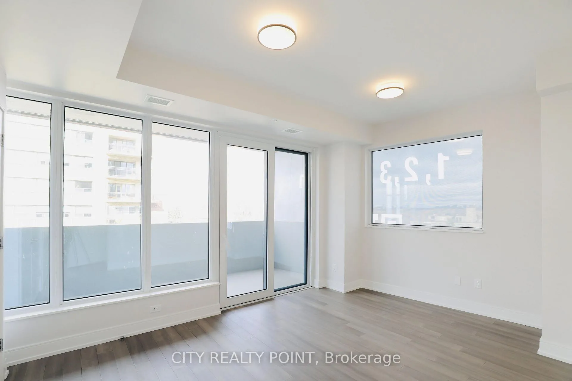 Photo 8 of Unit 306, 2525 Bathurst Street, Toronto, Forest Hill North — HOMEH