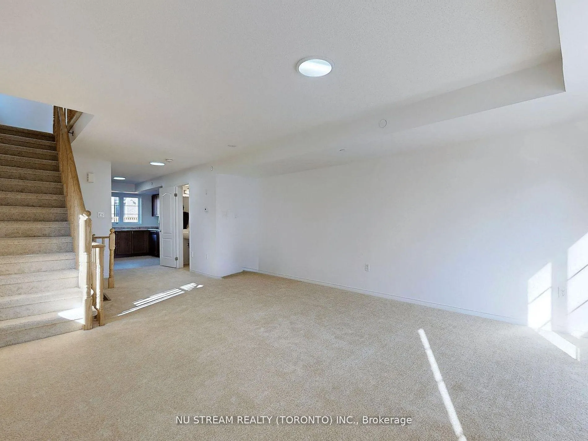 Photo 2 of 2739 Deputy Minister Path, Oshawa, Windfields — HOMEH