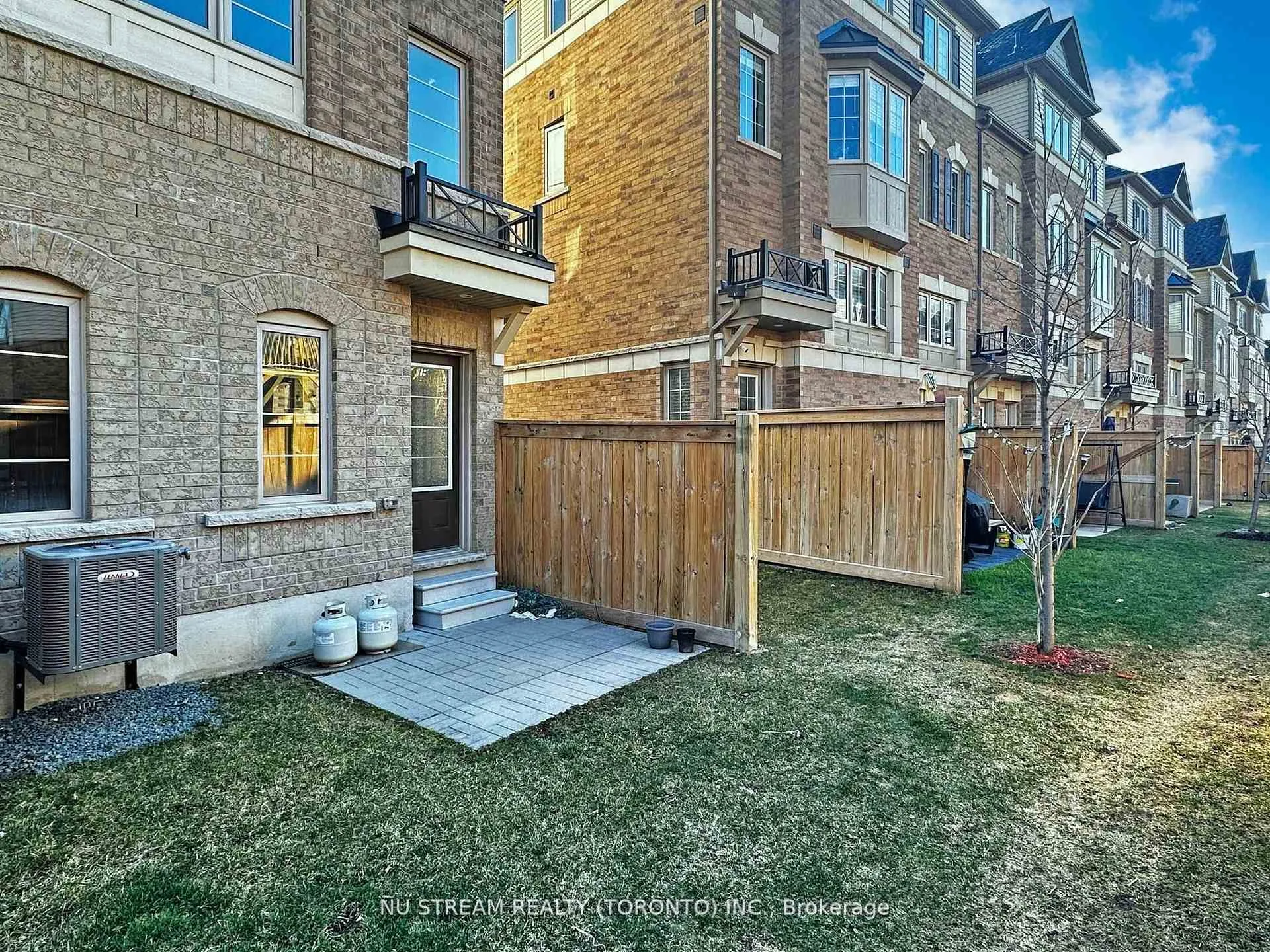 Photo 17 of 2739 Deputy Minister Path, Oshawa, Windfields — HOMEH