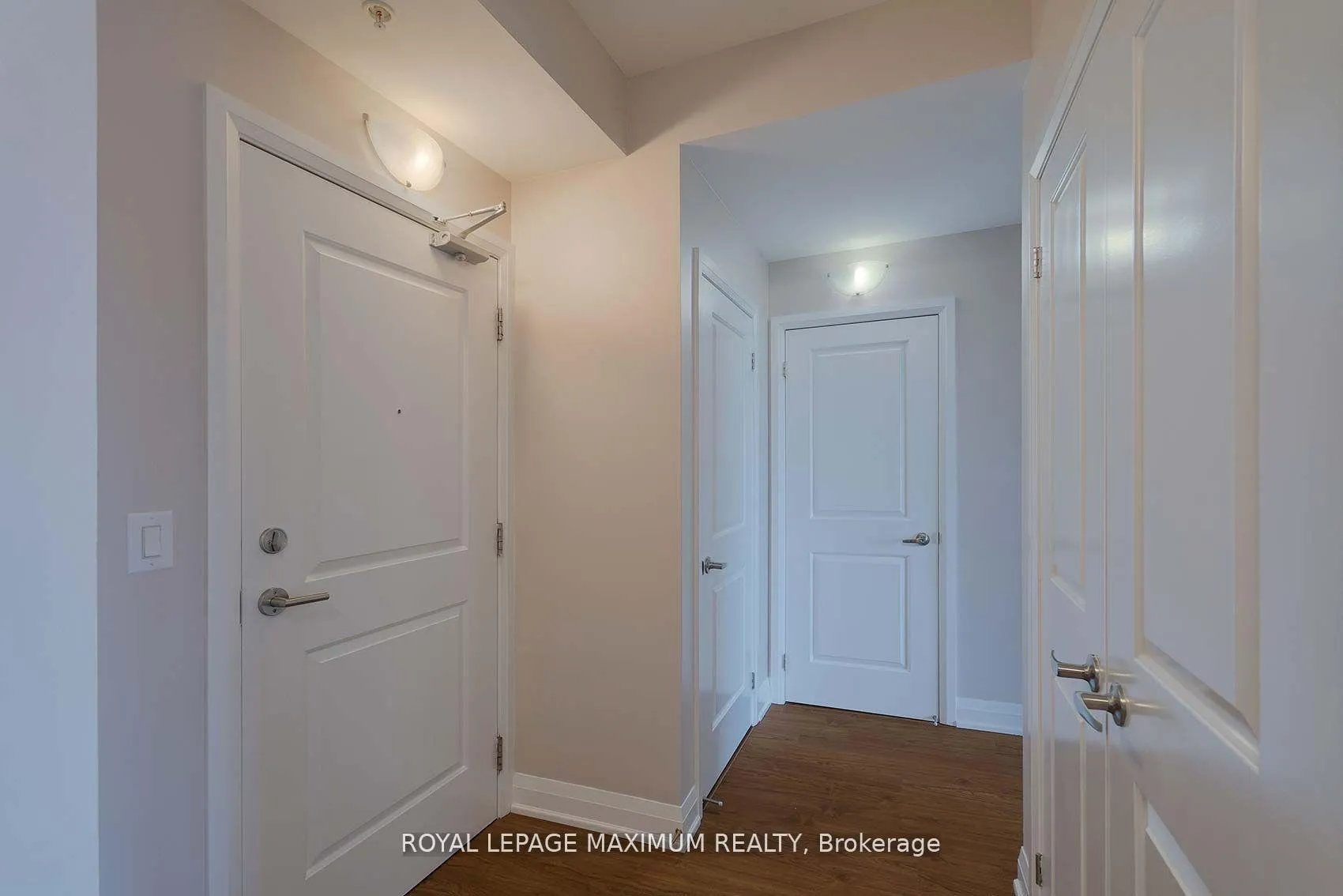Photo 7 of Unit 312, 12 Woodstream Boulevard, Vaughan, Vaughan Grove — HOMEH
