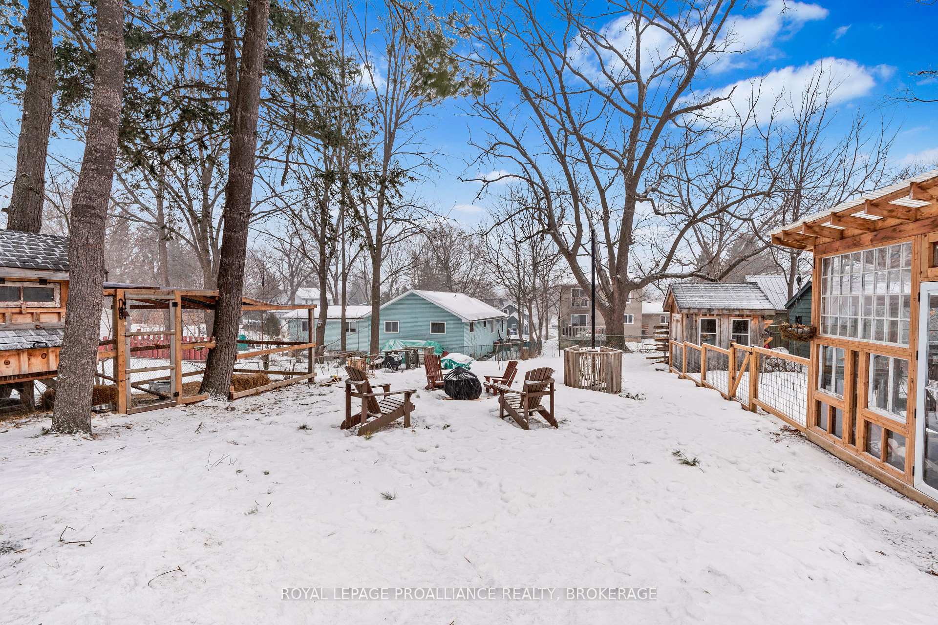 Photo 38 of 41 Hickory Street, Gananoque — HOMEH