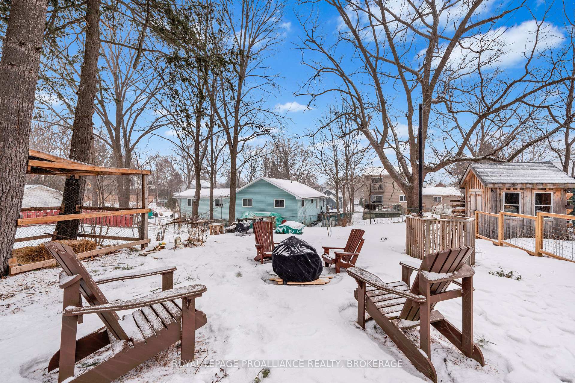 Photo 40 of 41 Hickory Street, Gananoque — HOMEH