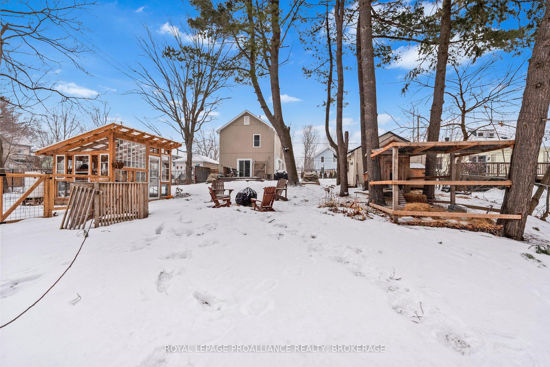 Photo 43 of 41 Hickory Street, Gananoque — HOMEH