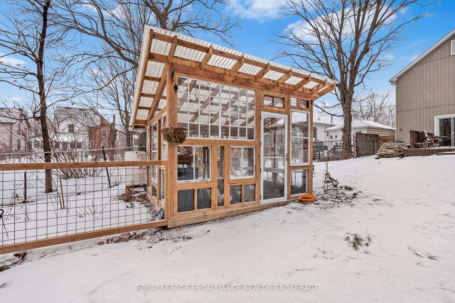 Photo 44 of 41 Hickory Street, Gananoque — HOMEH