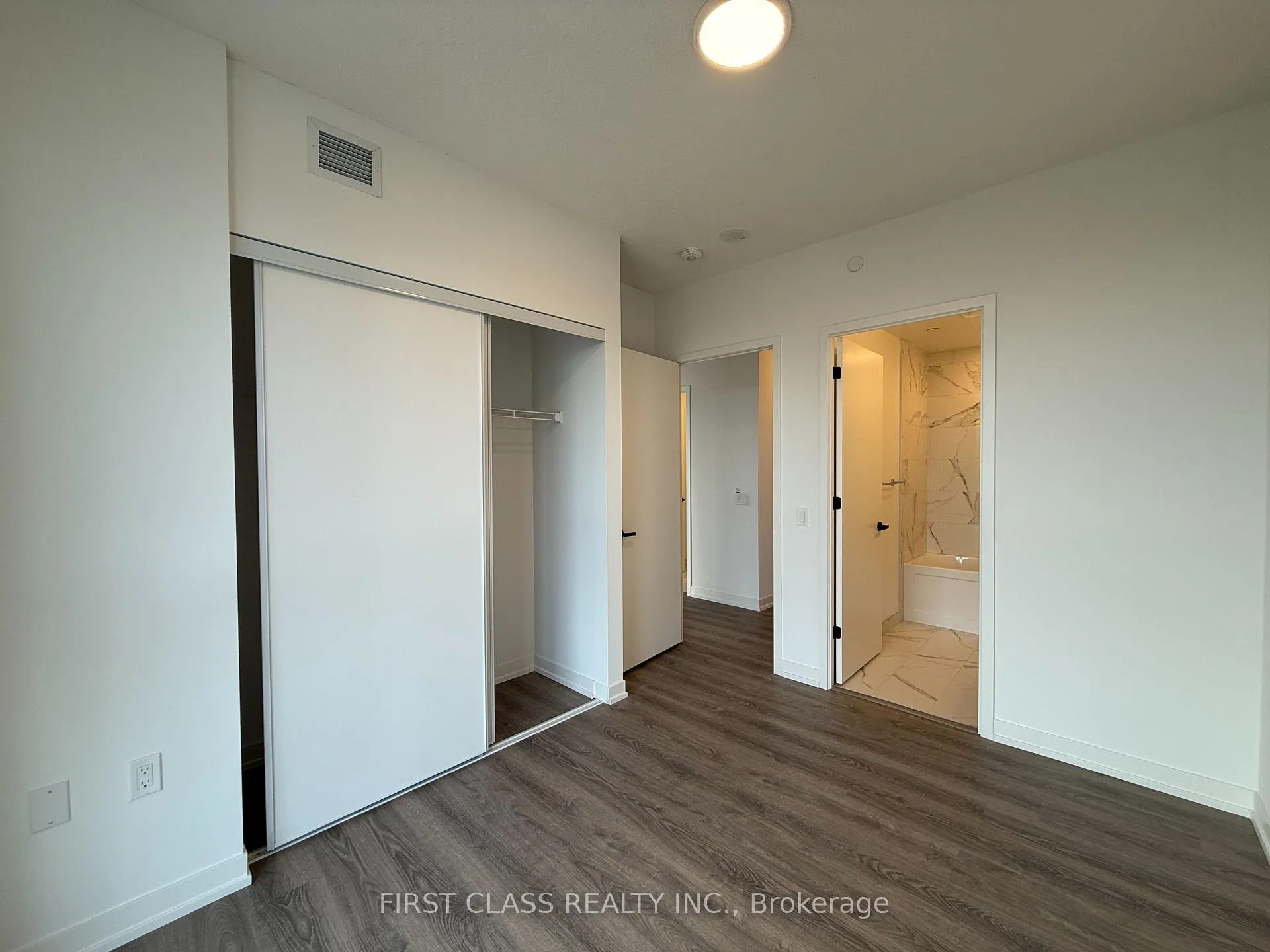 Photo 7 of Unit 1809, 8 Interchange Way, Vaughan, Vaughan Corporate Centre — HOMEH