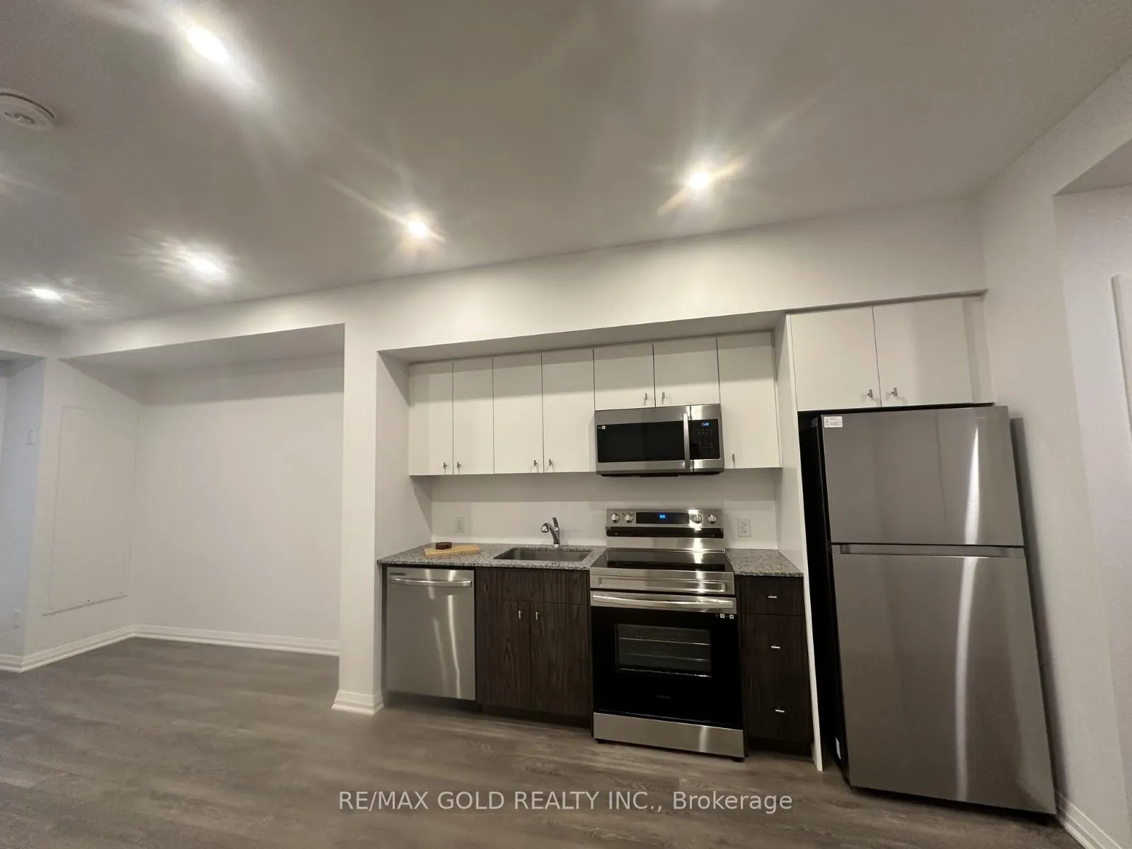 Photo 15 of Unit 217, 101 Golden Eagle Road, Waterloo — HOMEH