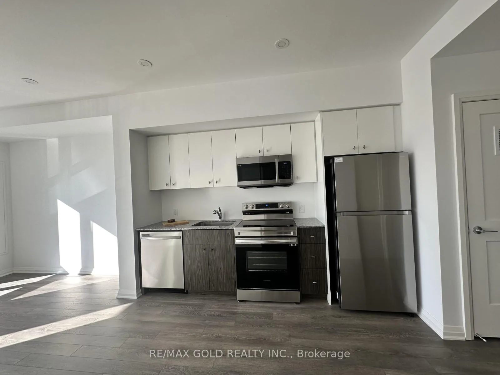Photo 19 of Unit 217, 101 Golden Eagle Road, Waterloo — HOMEH