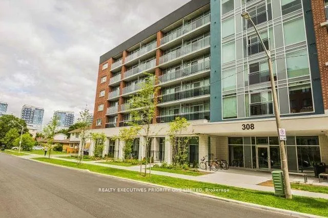 Front of Unit 628, 308 Lester Street