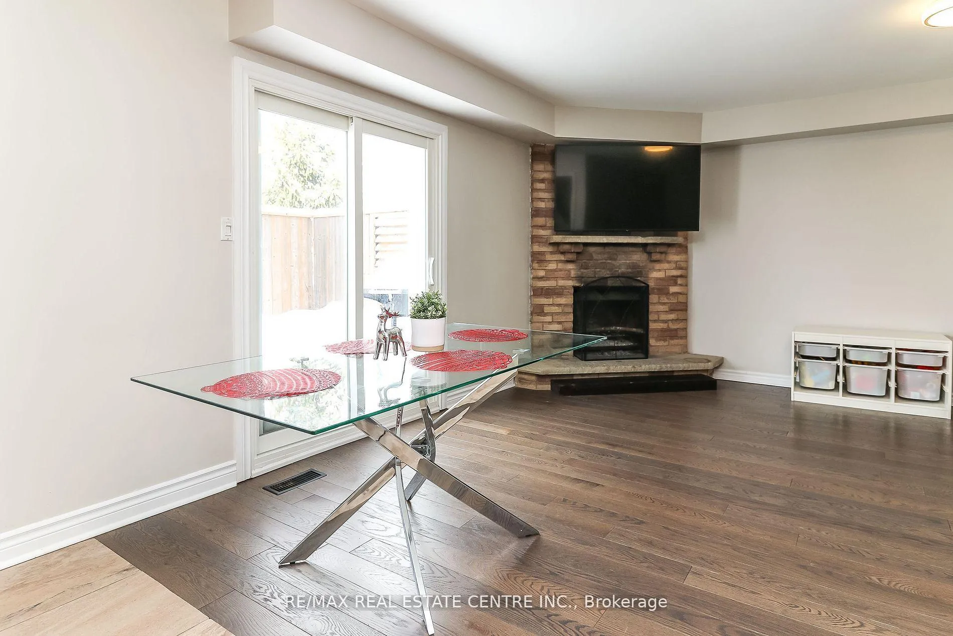 Photo 3 of 22 Meadowlark Road, Barrie, Cundles East — HOMEH