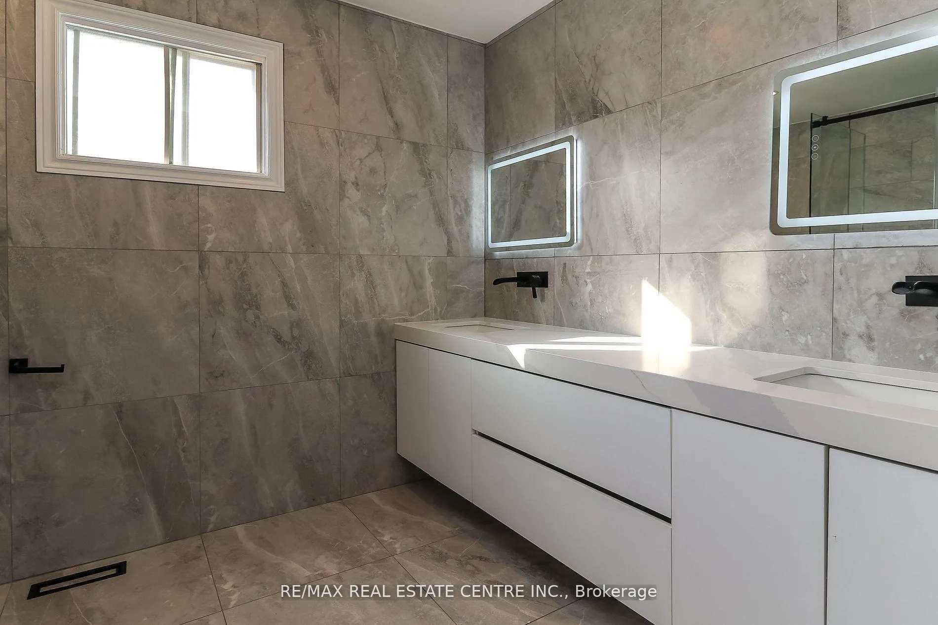 Photo 19 of 22 Meadowlark Road, Barrie, Cundles East — HOMEH