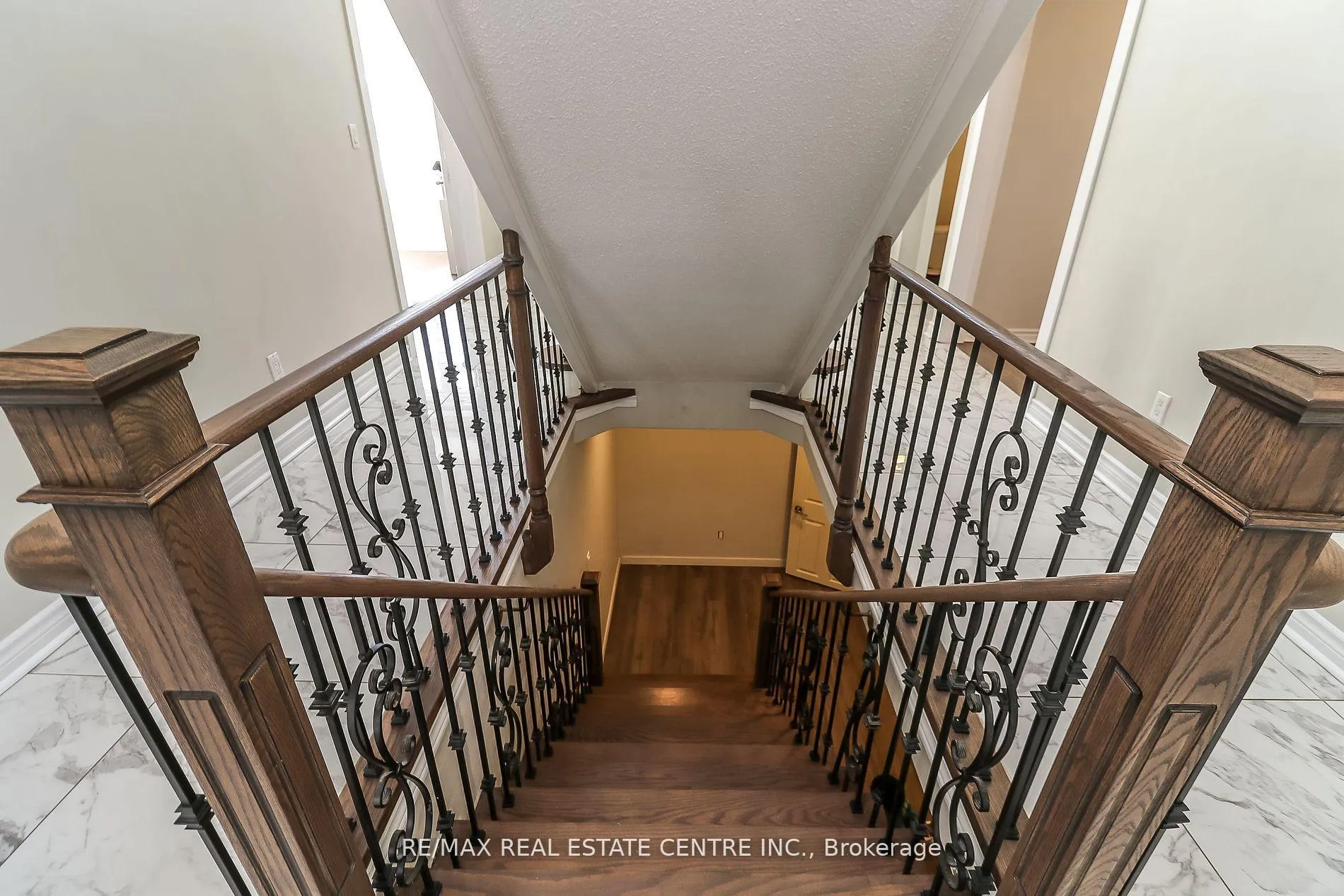 Photo 21 of 22 Meadowlark Road, Barrie, Cundles East — HOMEH