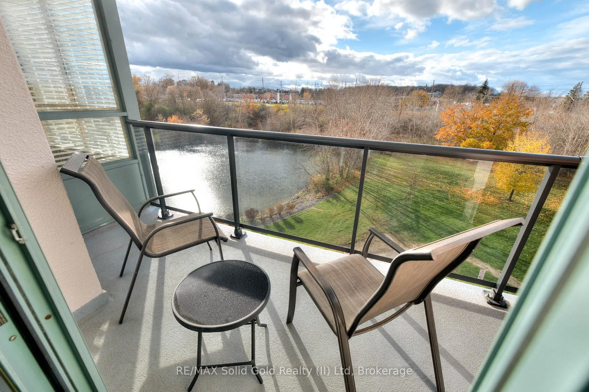 Photo 4 of Unit 413, 30 Blue Springs Drive, Waterloo — HOMEH