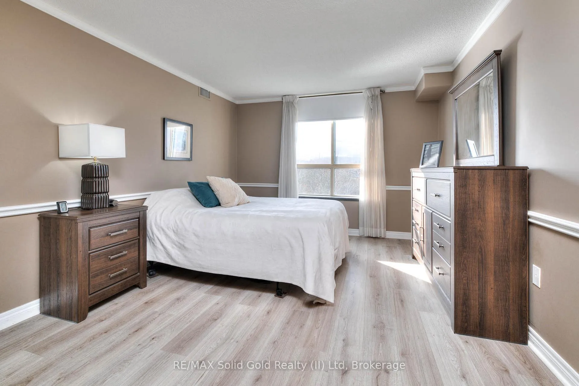Photo 17 of Unit 413, 30 Blue Springs Drive, Waterloo — HOMEH