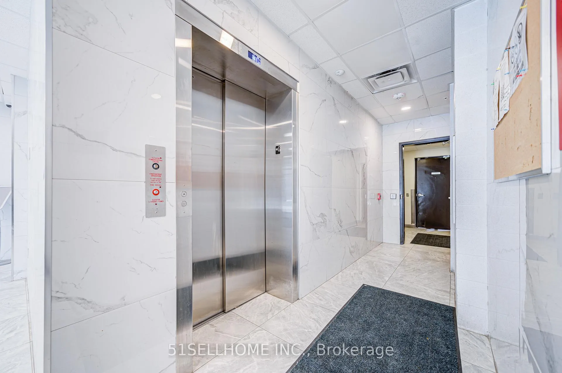 Photo 4 of Unit 807, 246 Lester Street, Waterloo — HOMEH