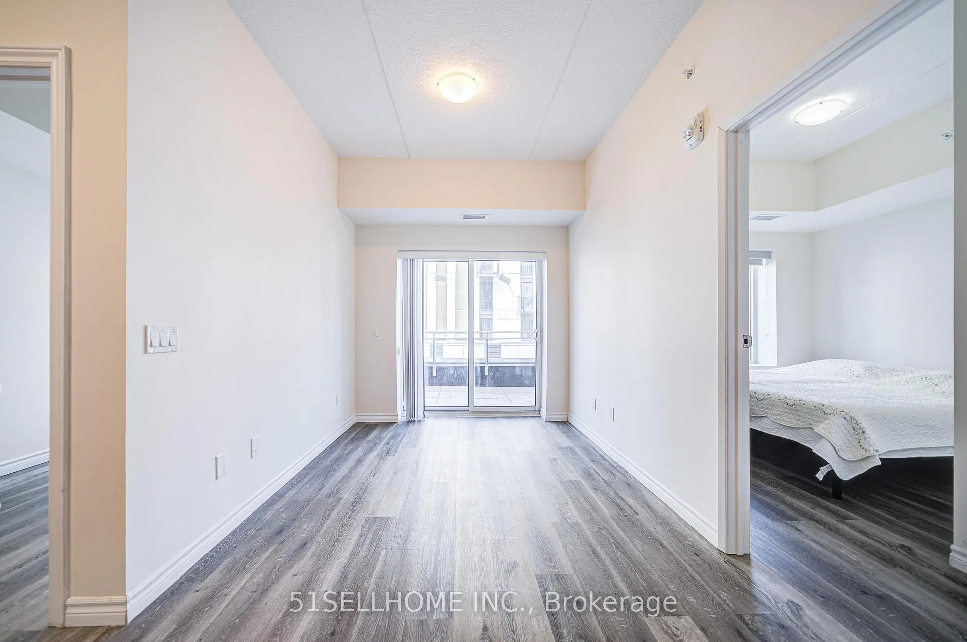 Photo 9 of Unit 807, 246 Lester Street, Waterloo — HOMEH