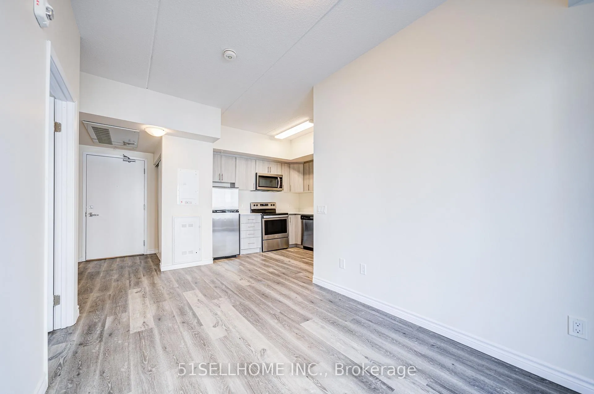 Photo 11 of Unit 807, 246 Lester Street, Waterloo — HOMEH