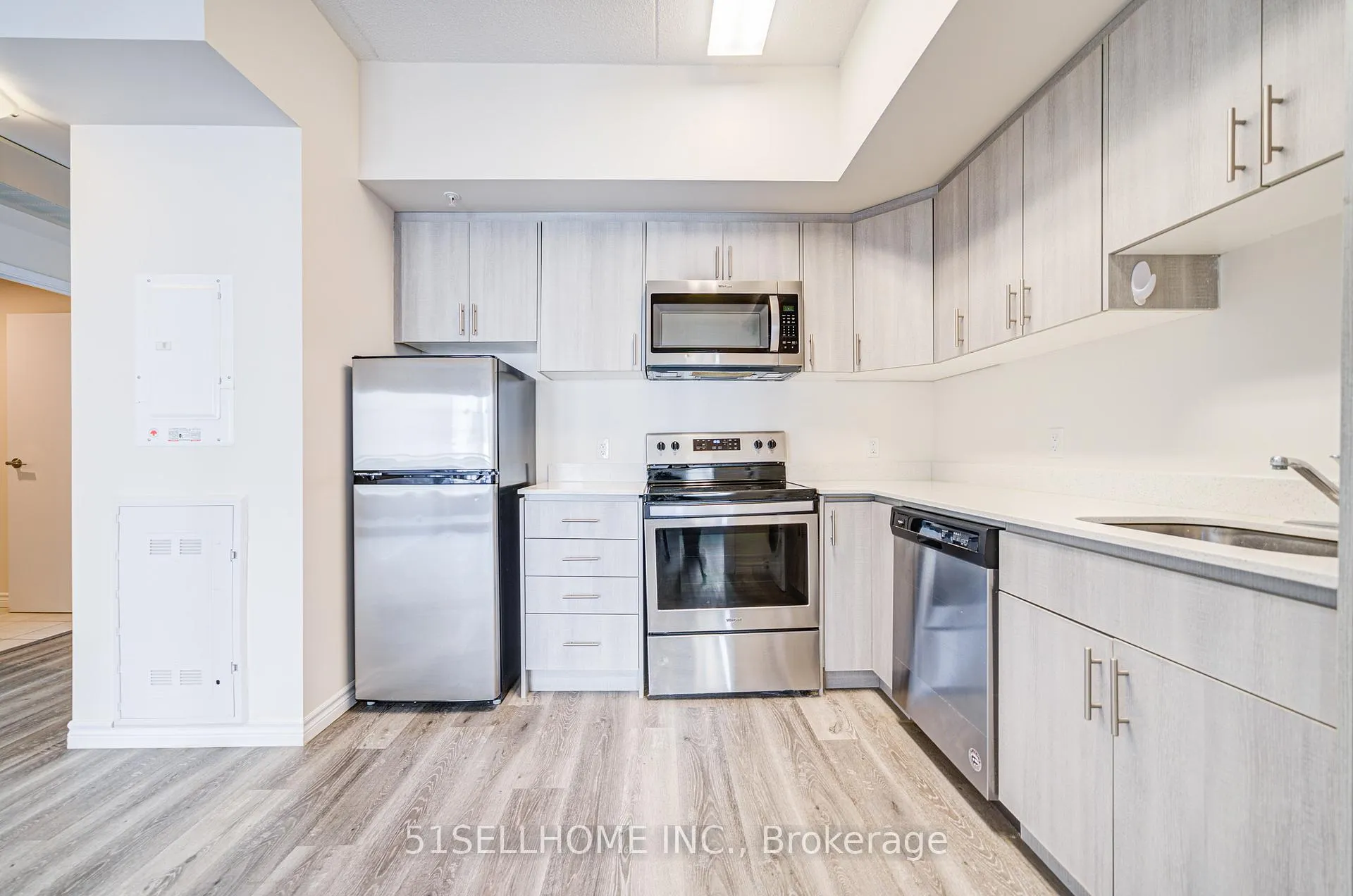 Photo 15 of Unit 807, 246 Lester Street, Waterloo — HOMEH