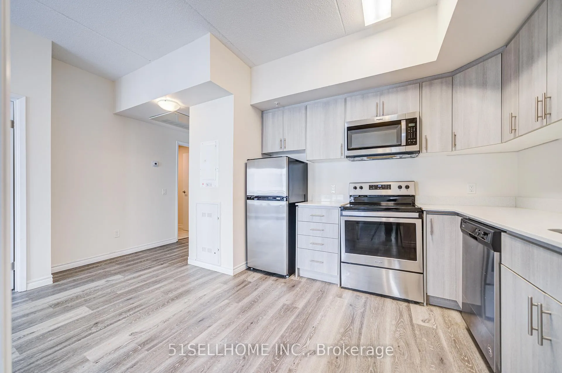 Photo 16 of Unit 807, 246 Lester Street, Waterloo — HOMEH