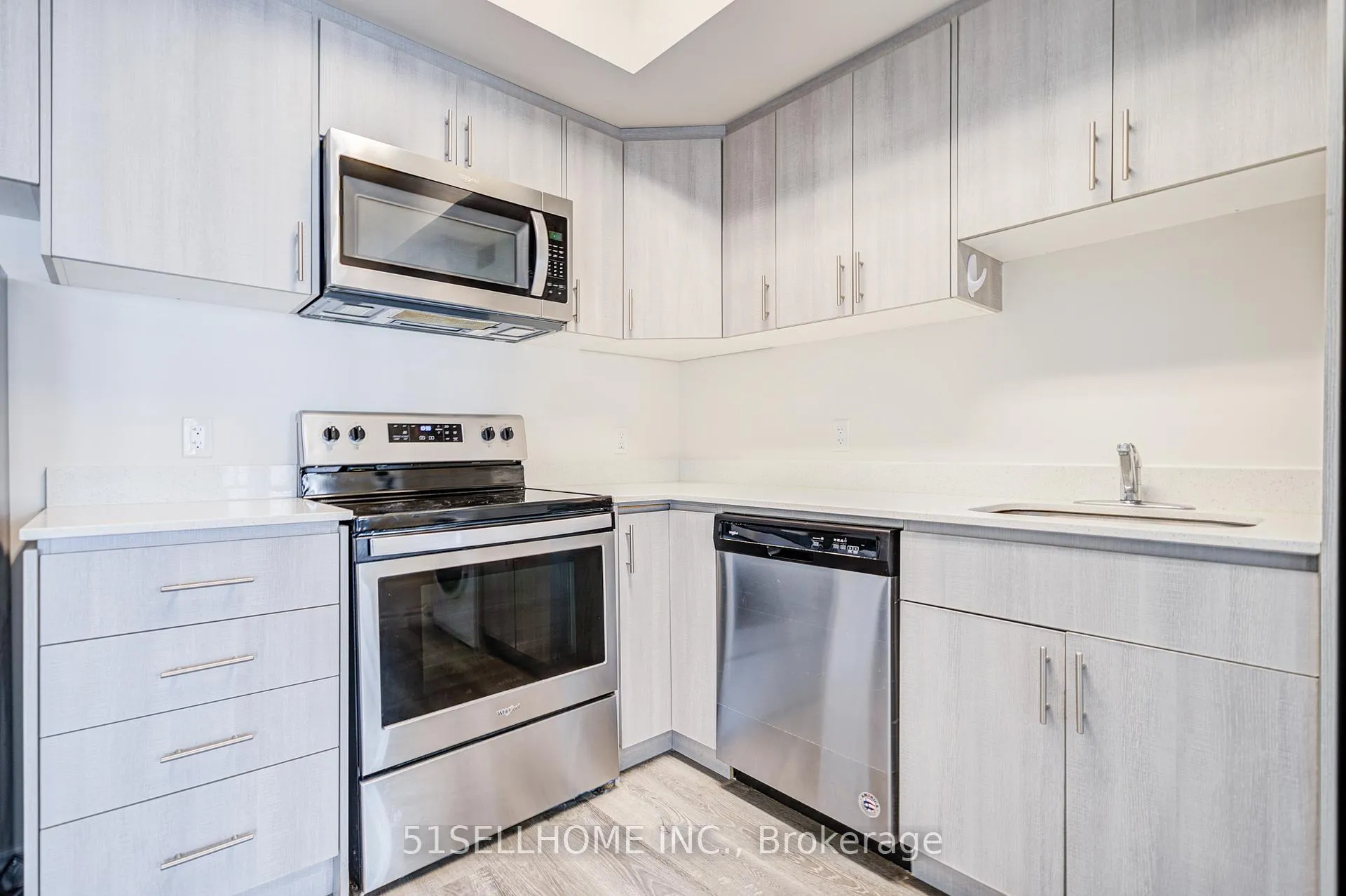 Photo 17 of Unit 807, 246 Lester Street, Waterloo — HOMEH