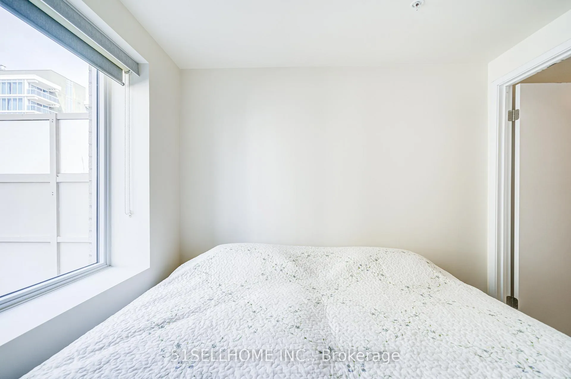 Photo 20 of Unit 807, 246 Lester Street, Waterloo — HOMEH