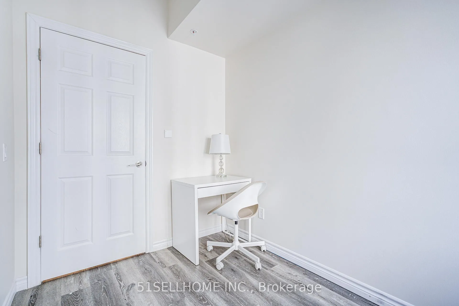Photo 26 of Unit 807, 246 Lester Street, Waterloo — HOMEH