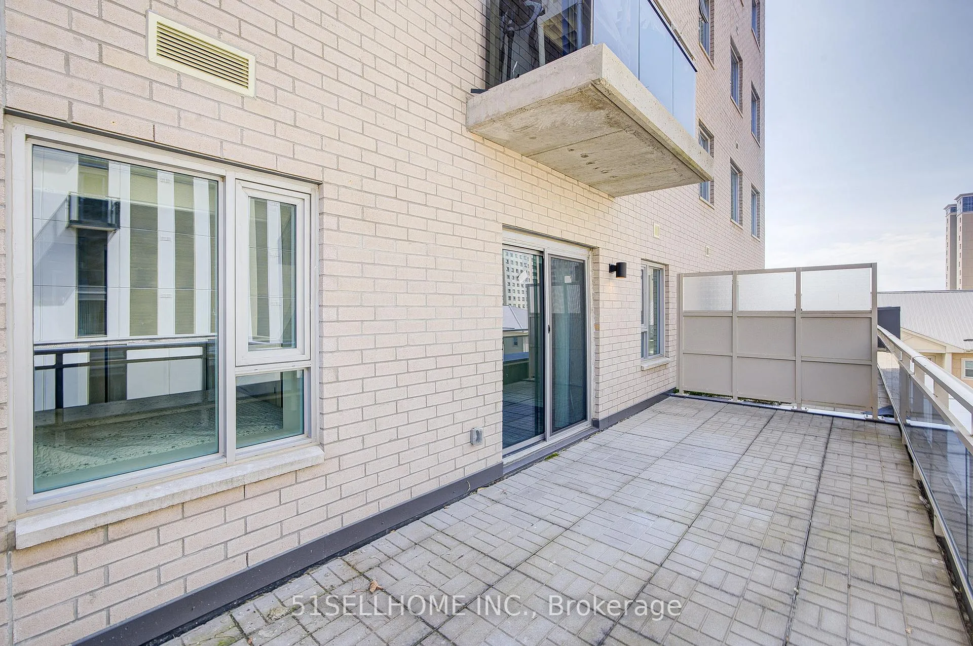 Photo 31 of Unit 807, 246 Lester Street, Waterloo — HOMEH