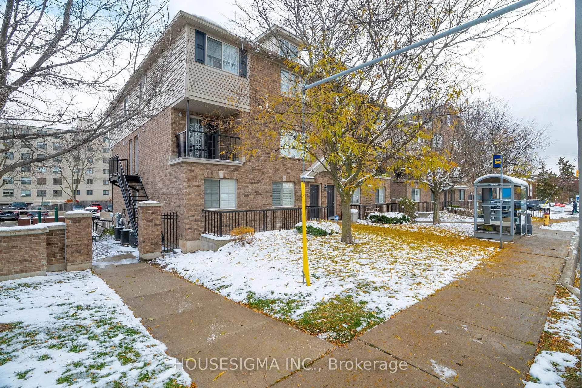 Photo 18 of Unit C17, 12 Holborn Drive, Kitchener — HOMEH