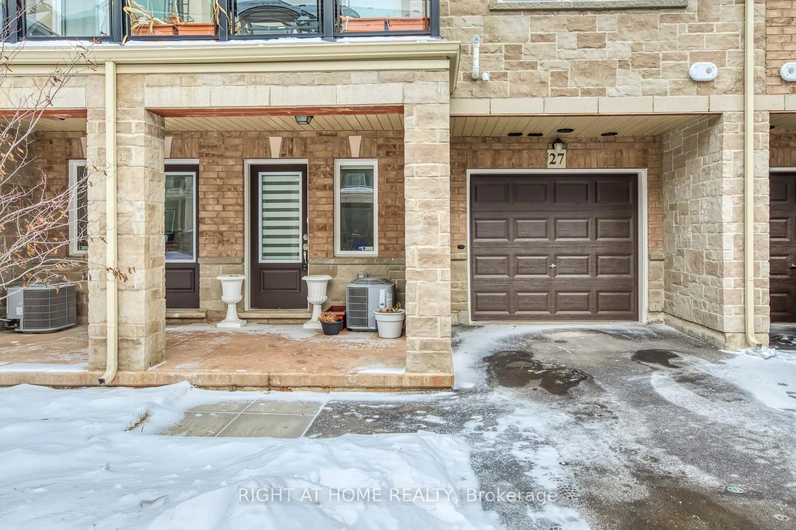 Photo 2 of Unit 27, 40 Zinfandel Drive, Hamilton, Winona — HOMEH