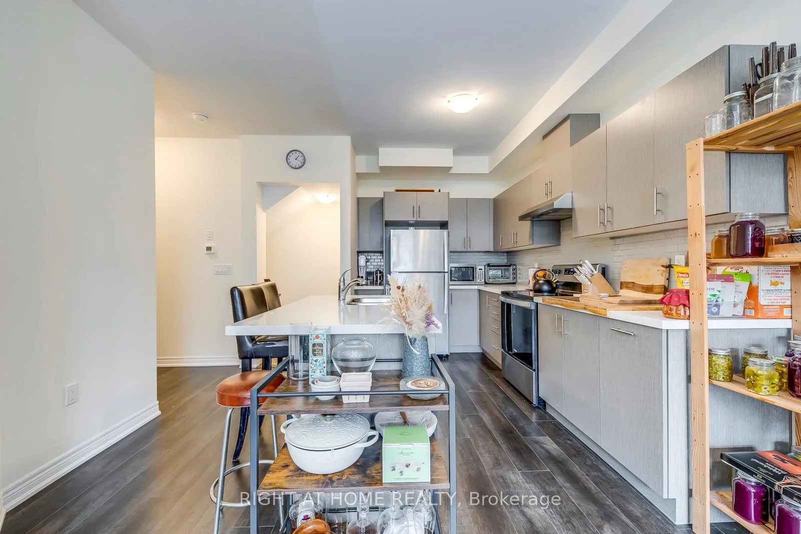 Photo 8 of Unit 27, 40 Zinfandel Drive, Hamilton, Winona — HOMEH