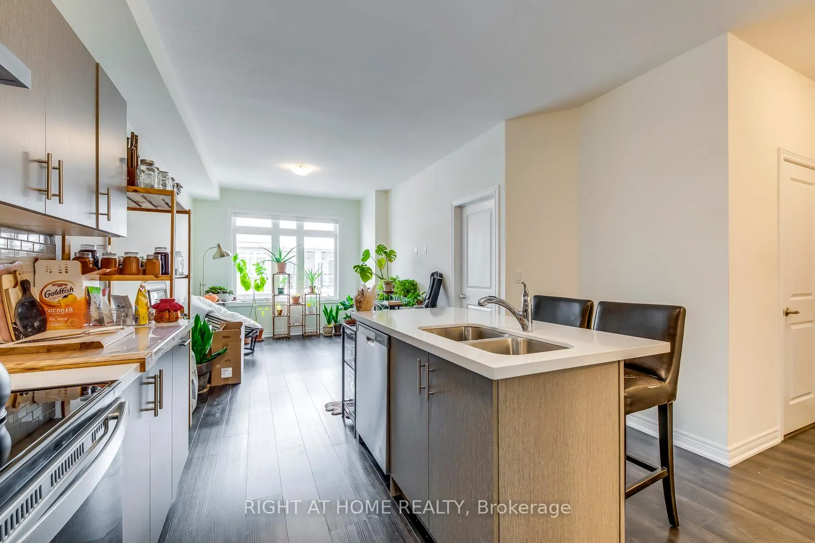 Photo 14 of Unit 27, 40 Zinfandel Drive, Hamilton, Winona — HOMEH