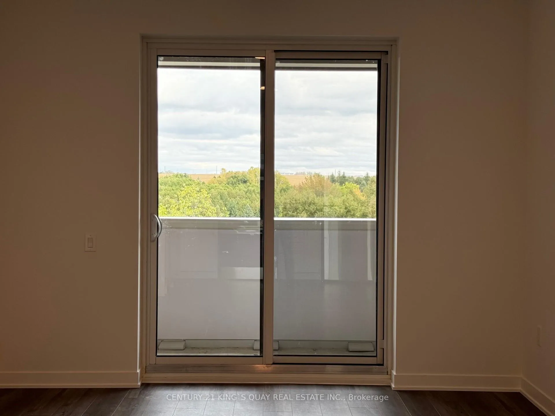 Photo 14 of Unit 405, 385 Arctic Red Drive, Oshawa, Windfields — HOMEH