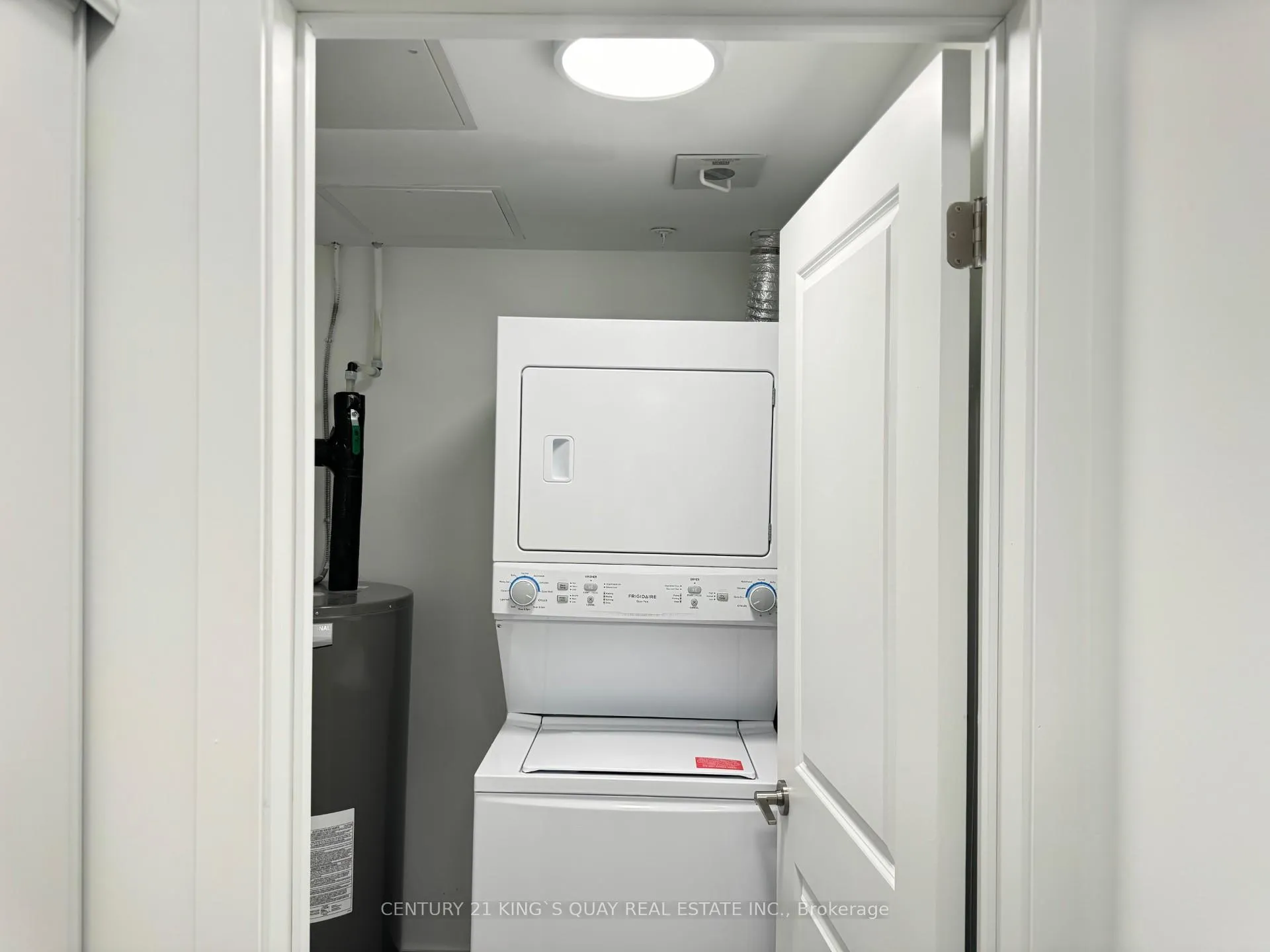 Photo 15 of Unit 405, 385 Arctic Red Drive, Oshawa, Windfields — HOMEH