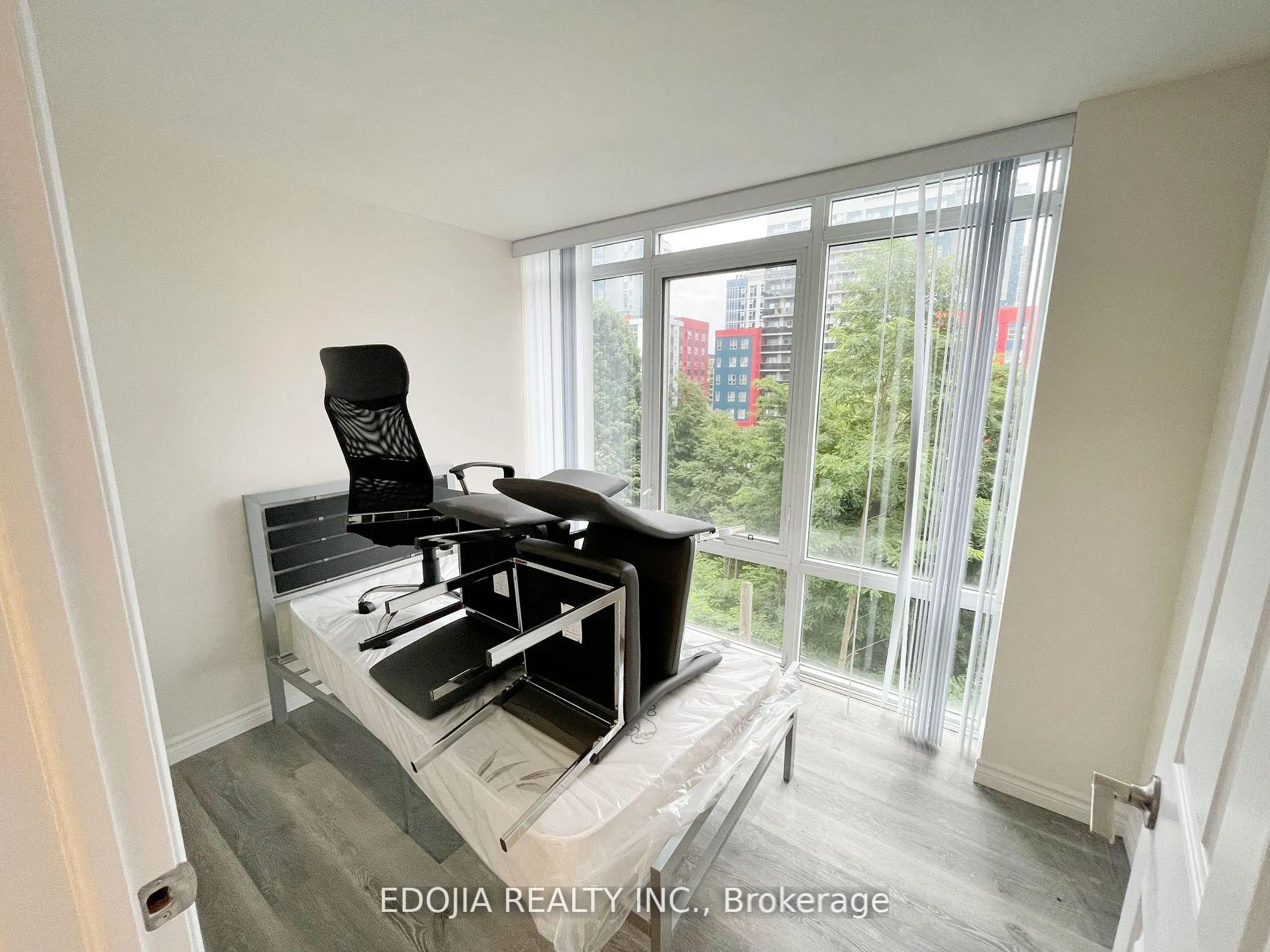 Photo 5 of Unit 608, 246 Lester Street, Waterloo, Beechwood/University — HOMEH