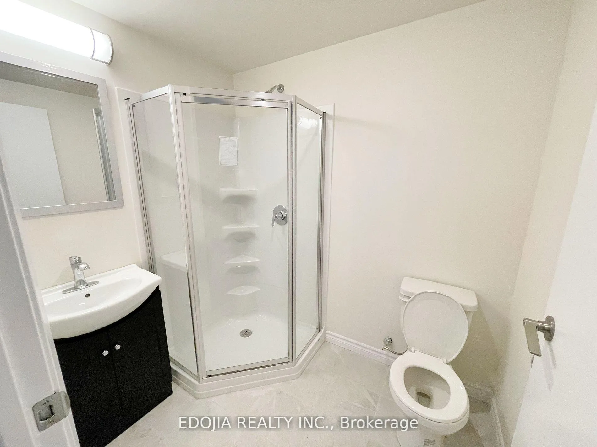 Photo 9 of Unit 608, 246 Lester Street, Waterloo, Beechwood/University — HOMEH
