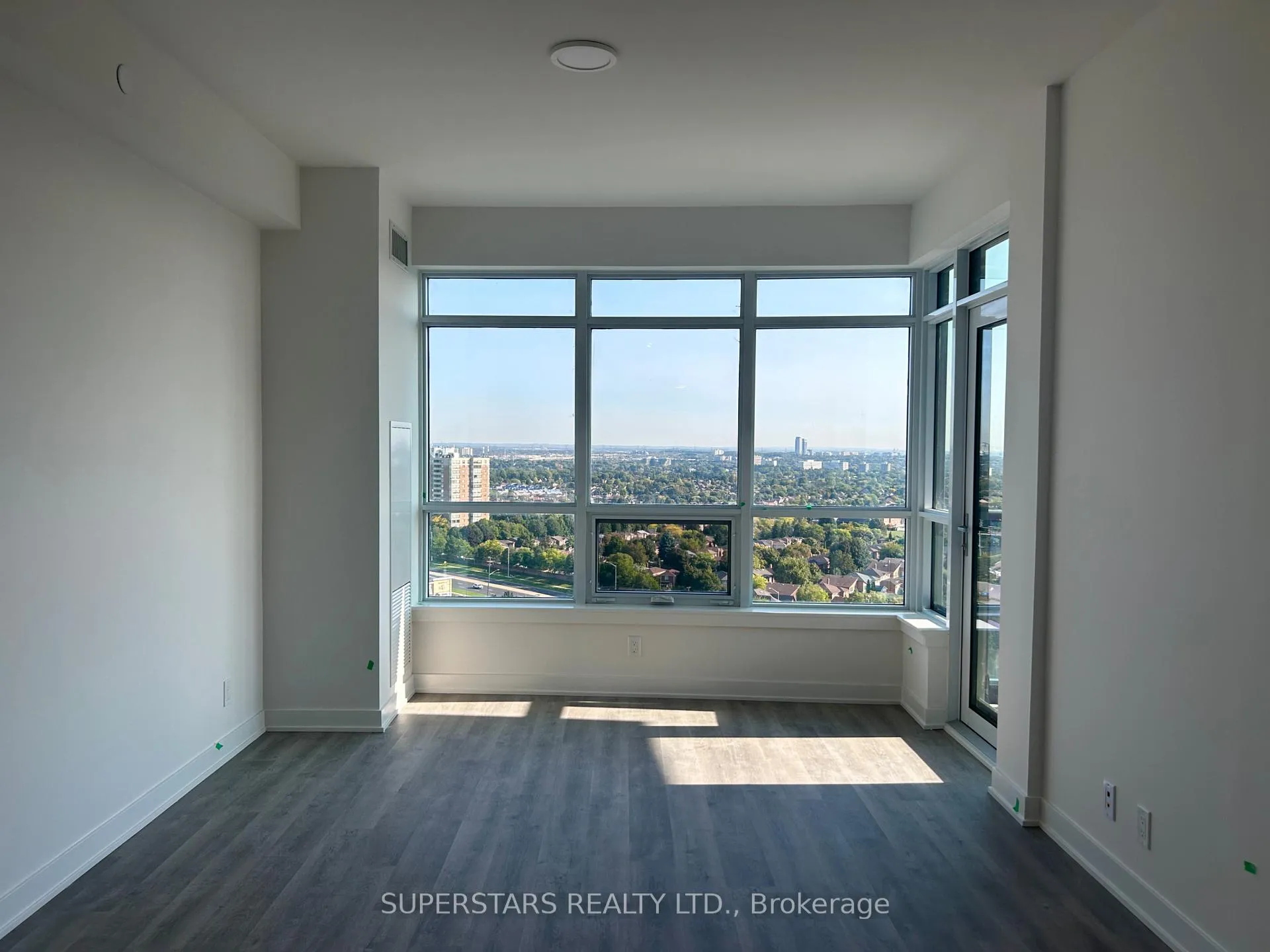 Photo 2 of Unit 1911, 50 Upper mall Way, Vaughan, Brownridge — HOMEH