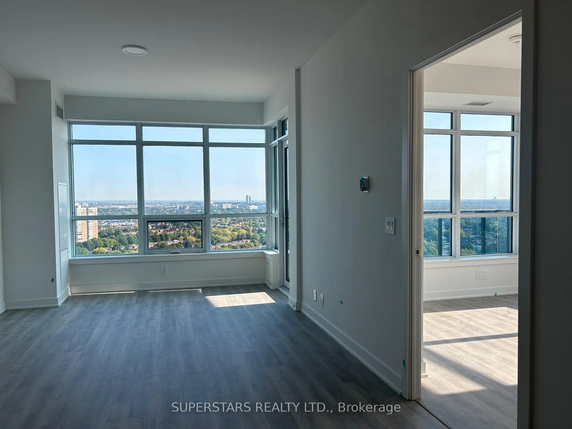 Photo 12 of Unit 1911, 50 Upper mall Way, Vaughan, Brownridge — HOMEH