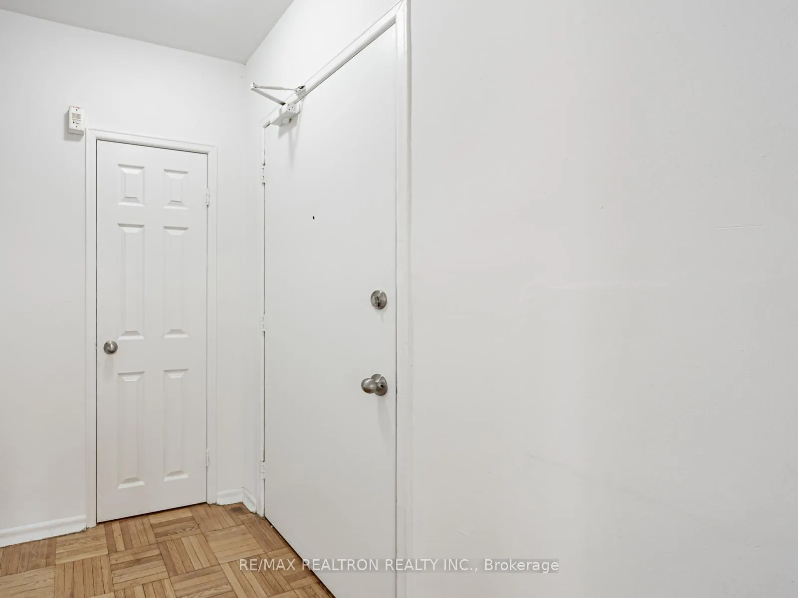 Photo 2 of Unit 103, 156 Kingston Road, Toronto, Woodbine Corridor — HOMEH