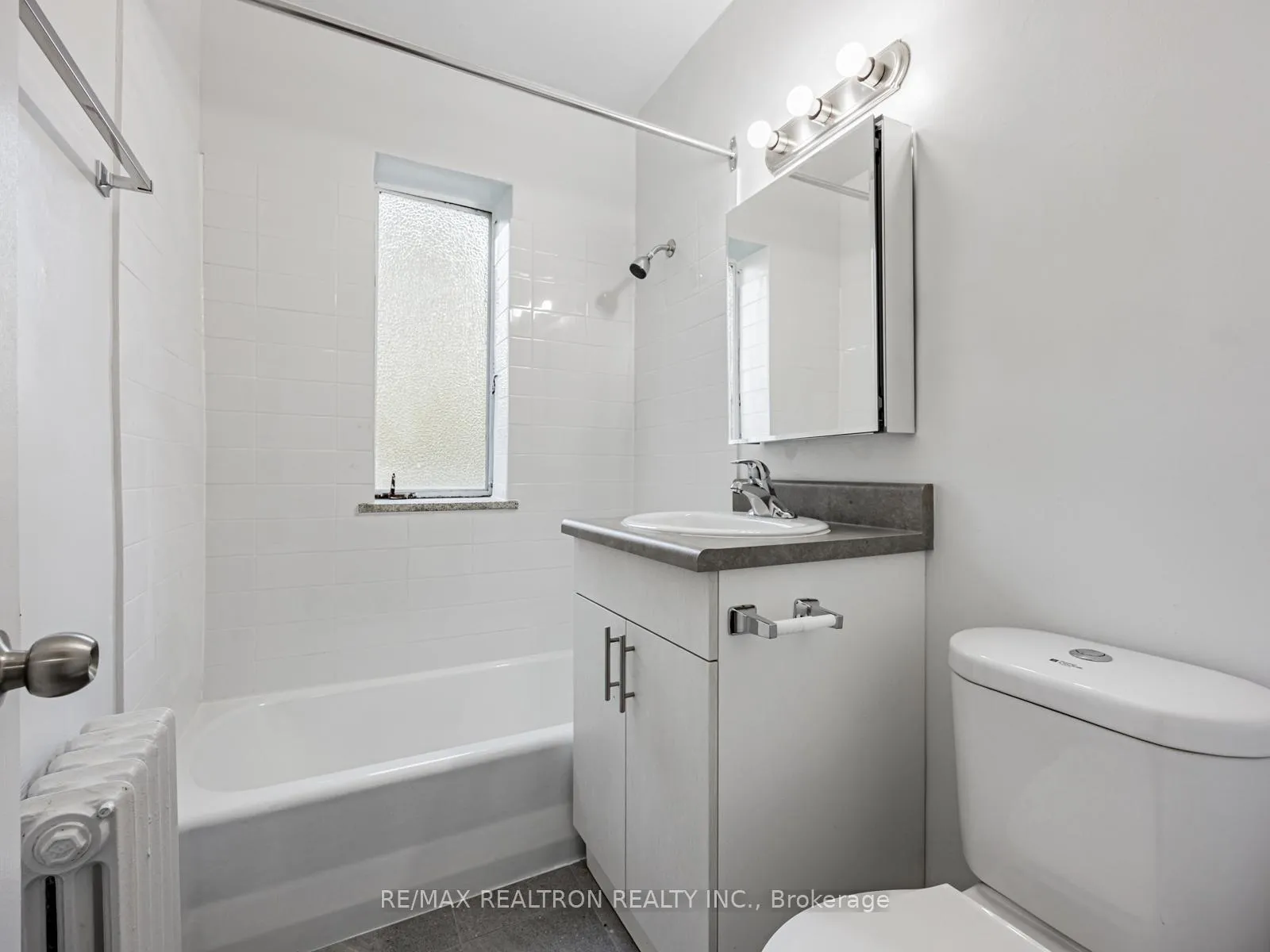 Photo 16 of Unit 103, 156 Kingston Road, Toronto, Woodbine Corridor — HOMEH