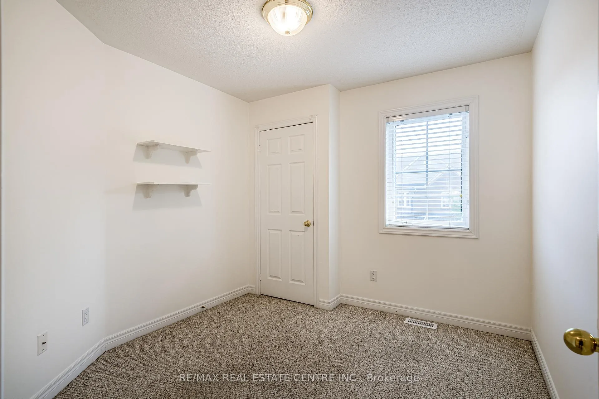 Photo 9 of Unit 7, 100 Beddoe Drive, Hamilton, Chedoke Park — HOMEH