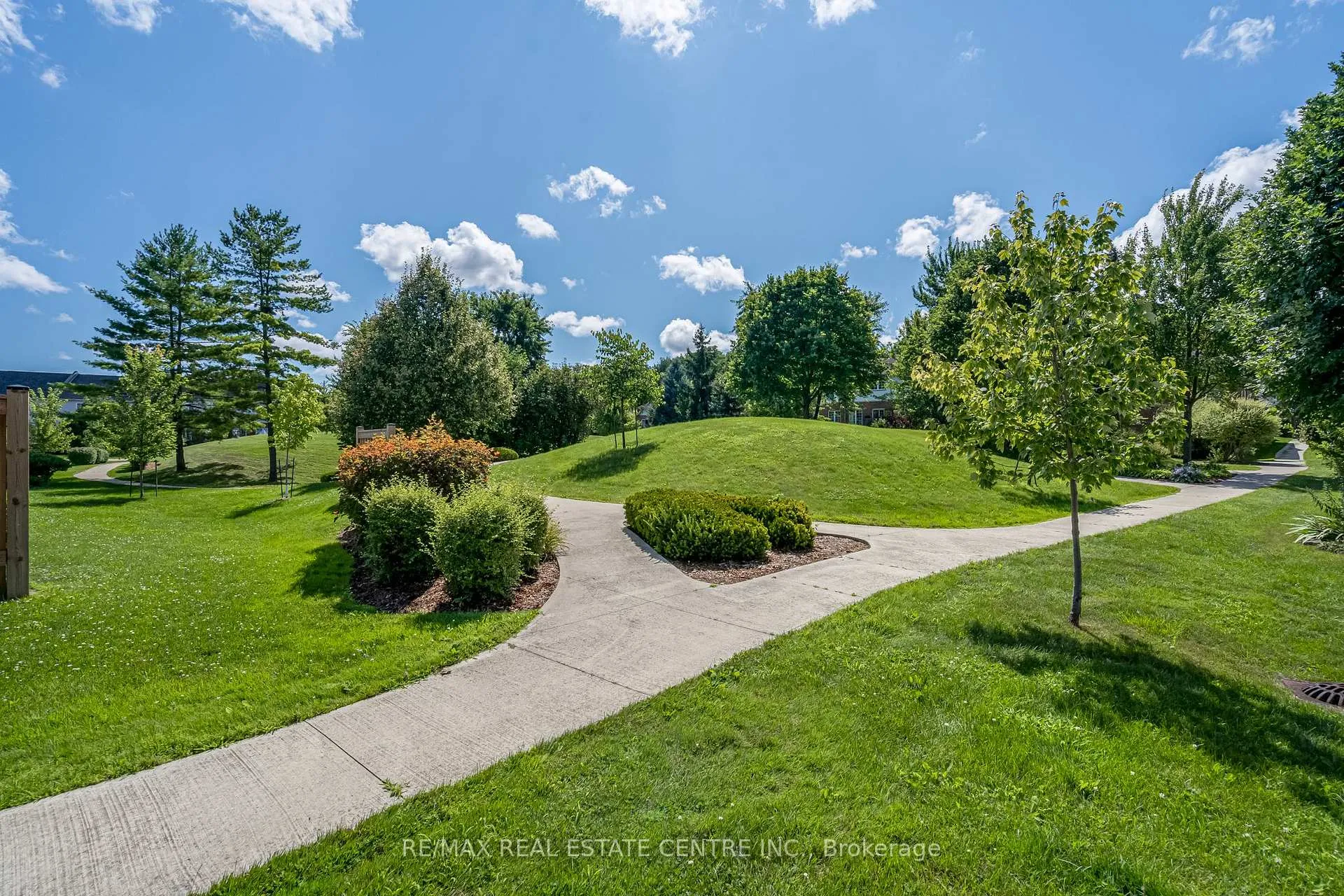 Photo 20 of Unit 7, 100 Beddoe Drive, Hamilton, Chedoke Park — HOMEH