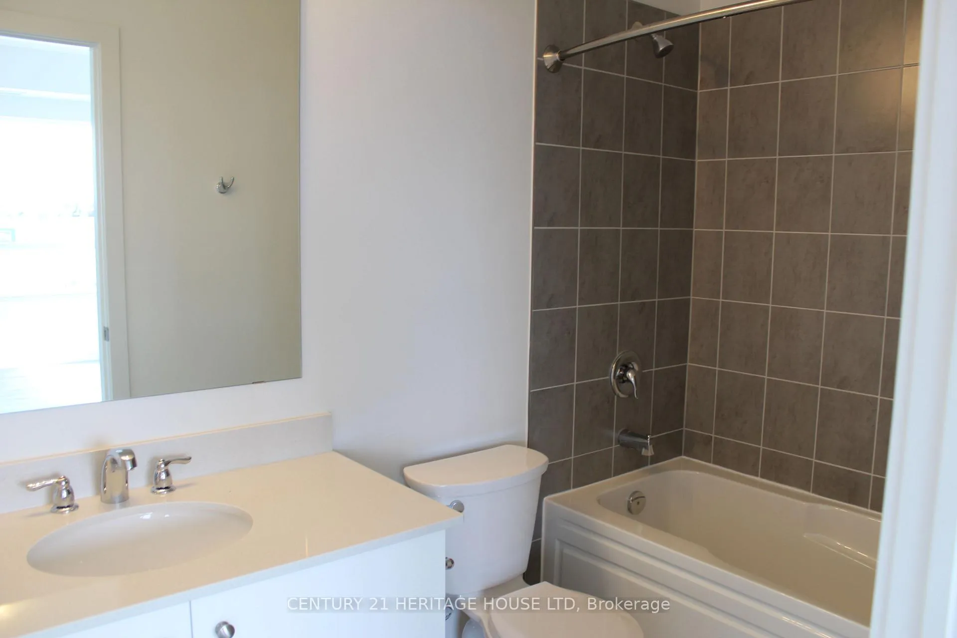 Photo 8 of Unit 315, 247 Northfield Drive E, Waterloo — HOMEH