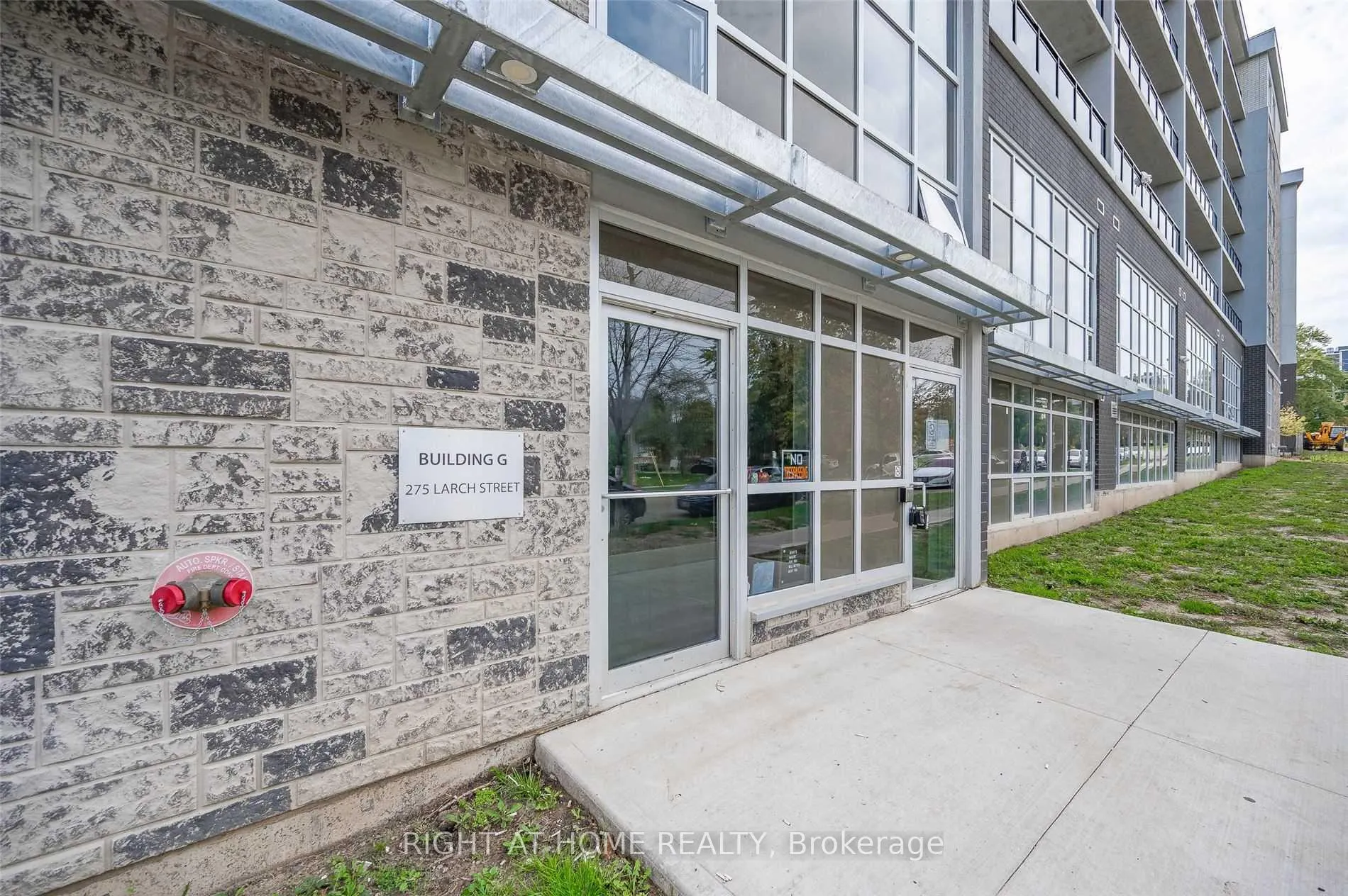 Front of Unit G407, 275 Larch Street