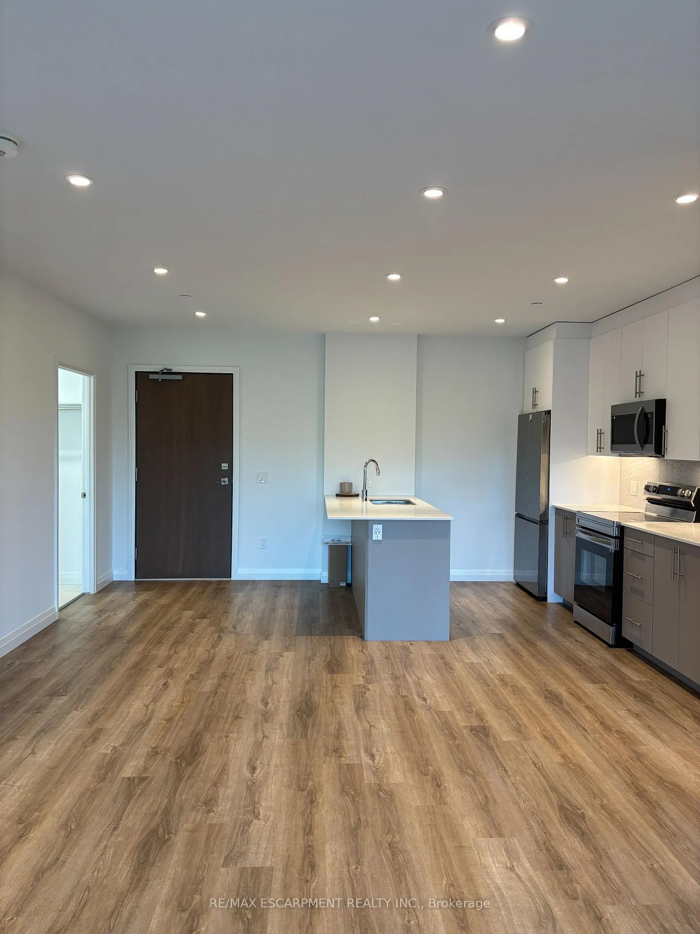 Photo 10 of Unit 625, 525 New Dundee Road, Kitchener, Doon South — HOMEH