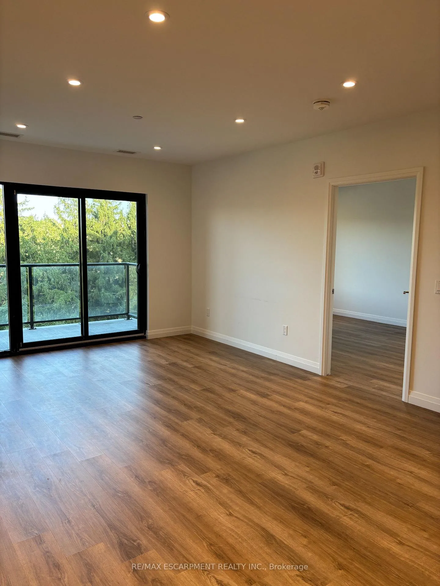 Photo 12 of Unit 625, 525 New Dundee Road, Kitchener, Doon South — HOMEH