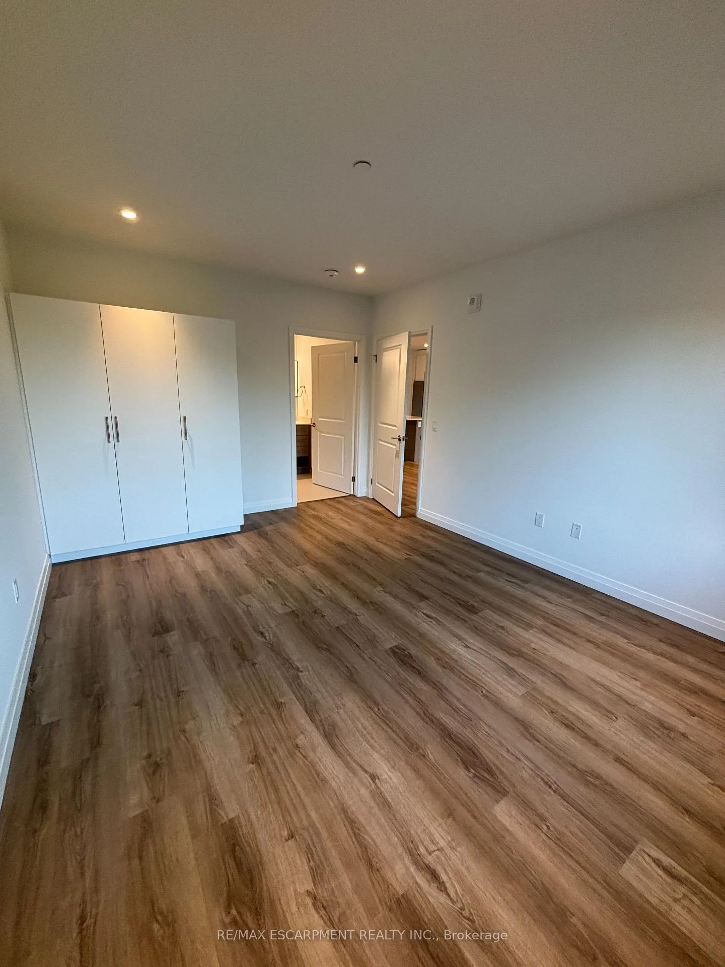 Photo 14 of Unit 625, 525 New Dundee Road, Kitchener, Doon South — HOMEH