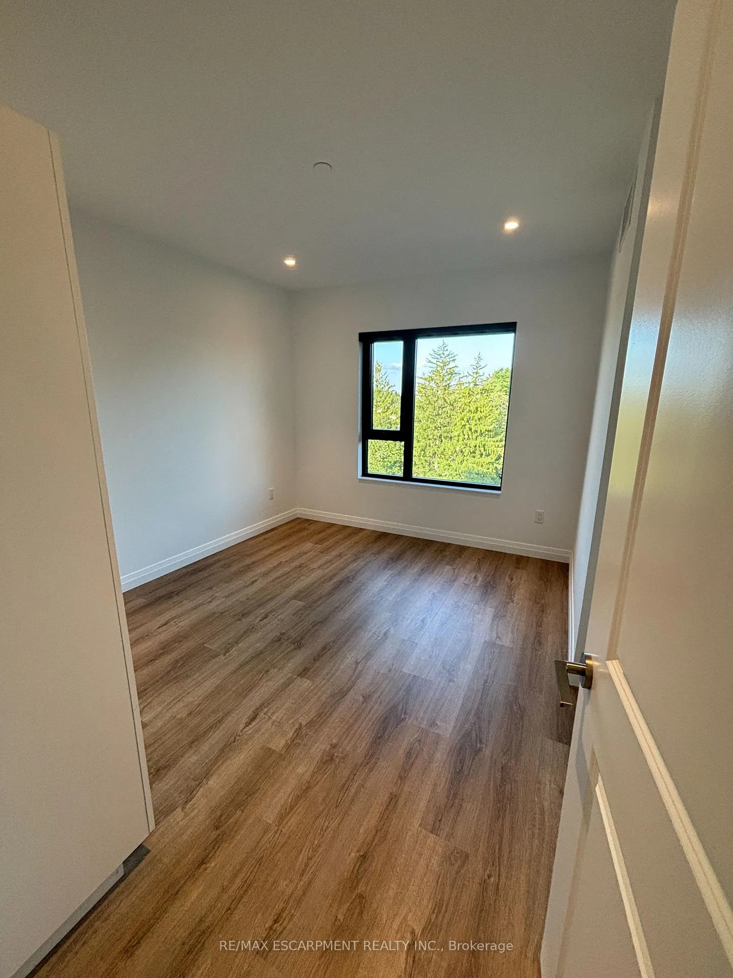 Photo 18 of Unit 625, 525 New Dundee Road, Kitchener, Doon South — HOMEH