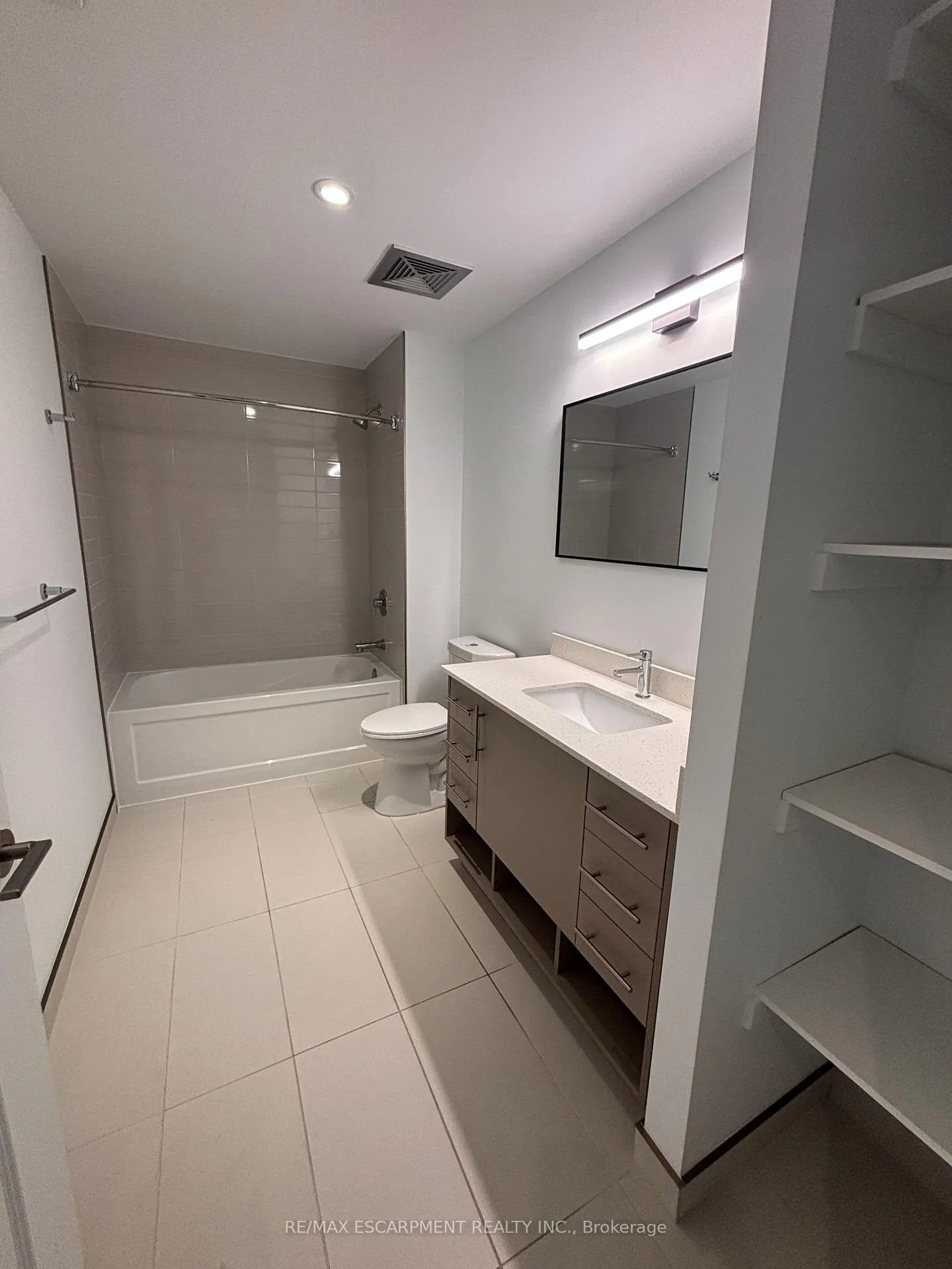 Photo 22 of Unit 625, 525 New Dundee Road, Kitchener, Doon South — HOMEH