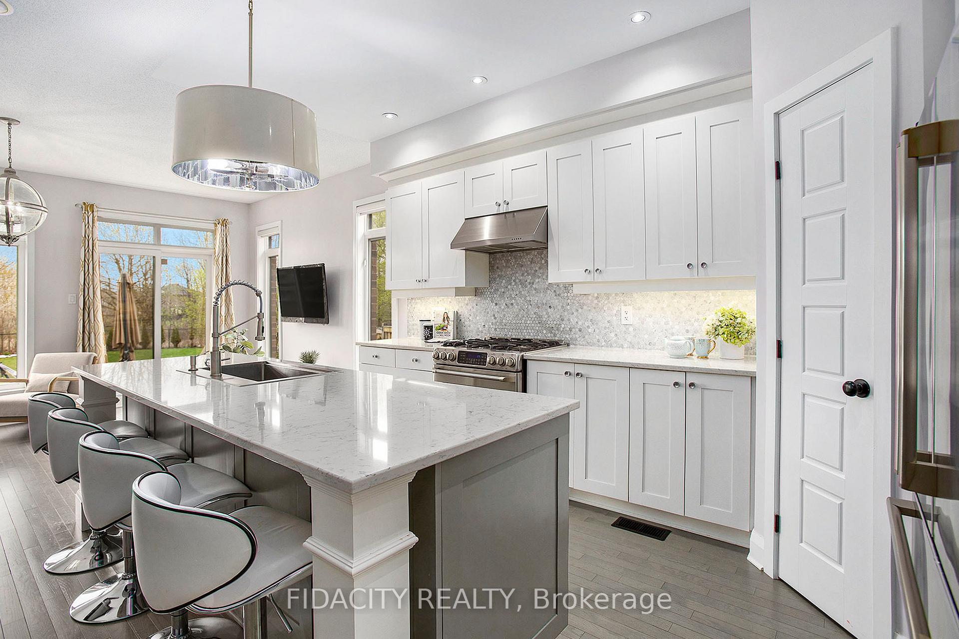 Photo 12 of 670 Whitecliffs Avenue, Ottawa, Riverside South — HOMEH