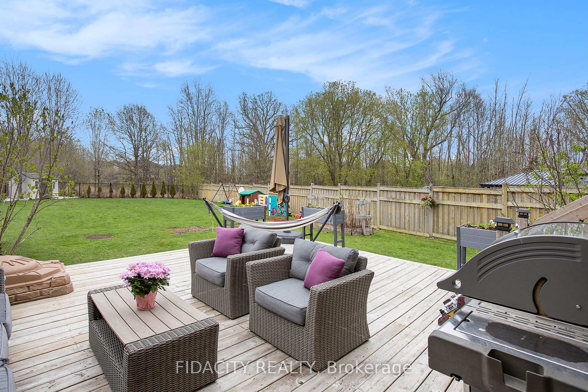 Photo 28 of 670 Whitecliffs Avenue, Ottawa, Riverside South — HOMEH