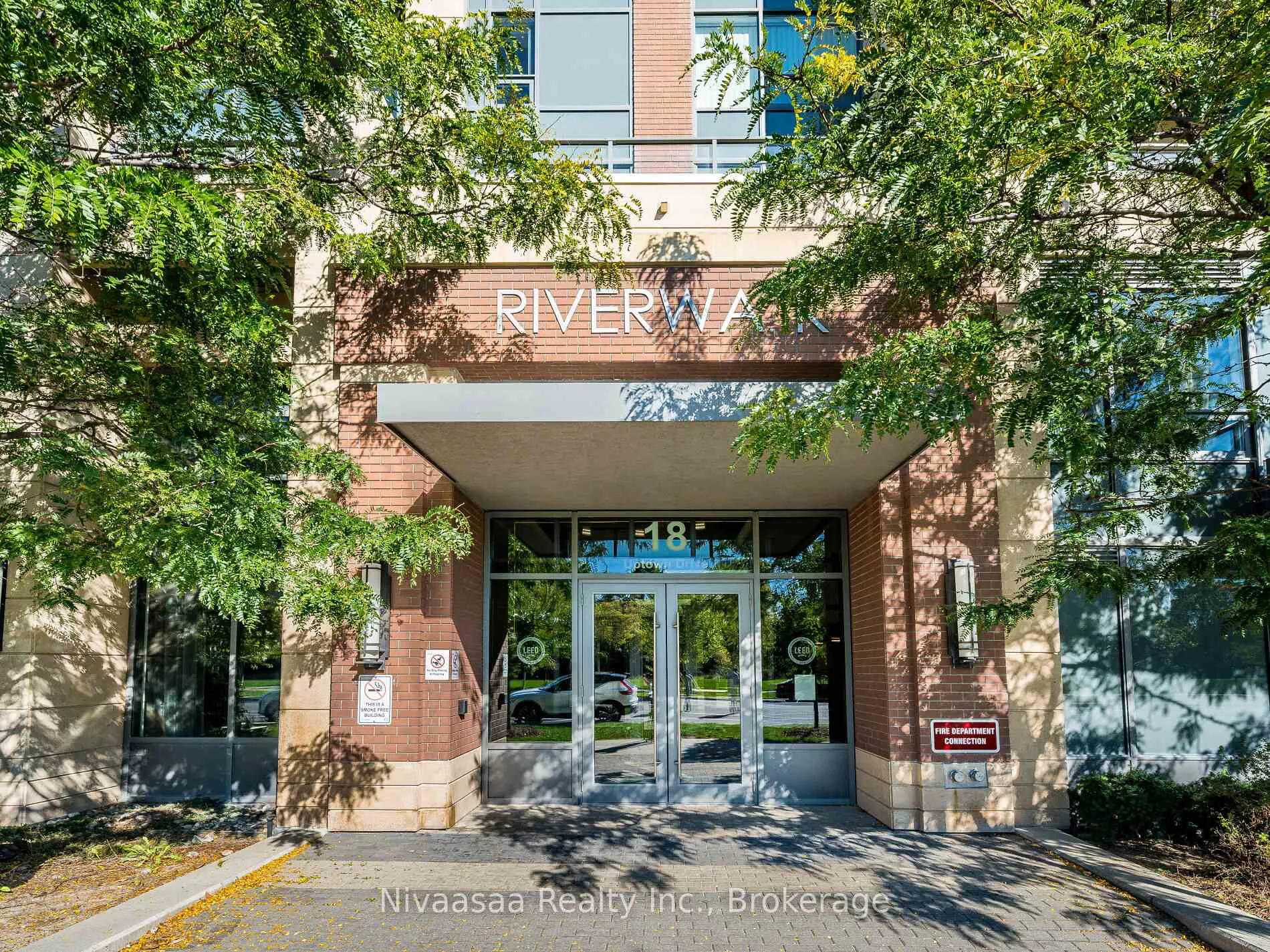 Photo 5 of Unit 820, 18 Uptown Drive, Markham, Unionville — HOMEH